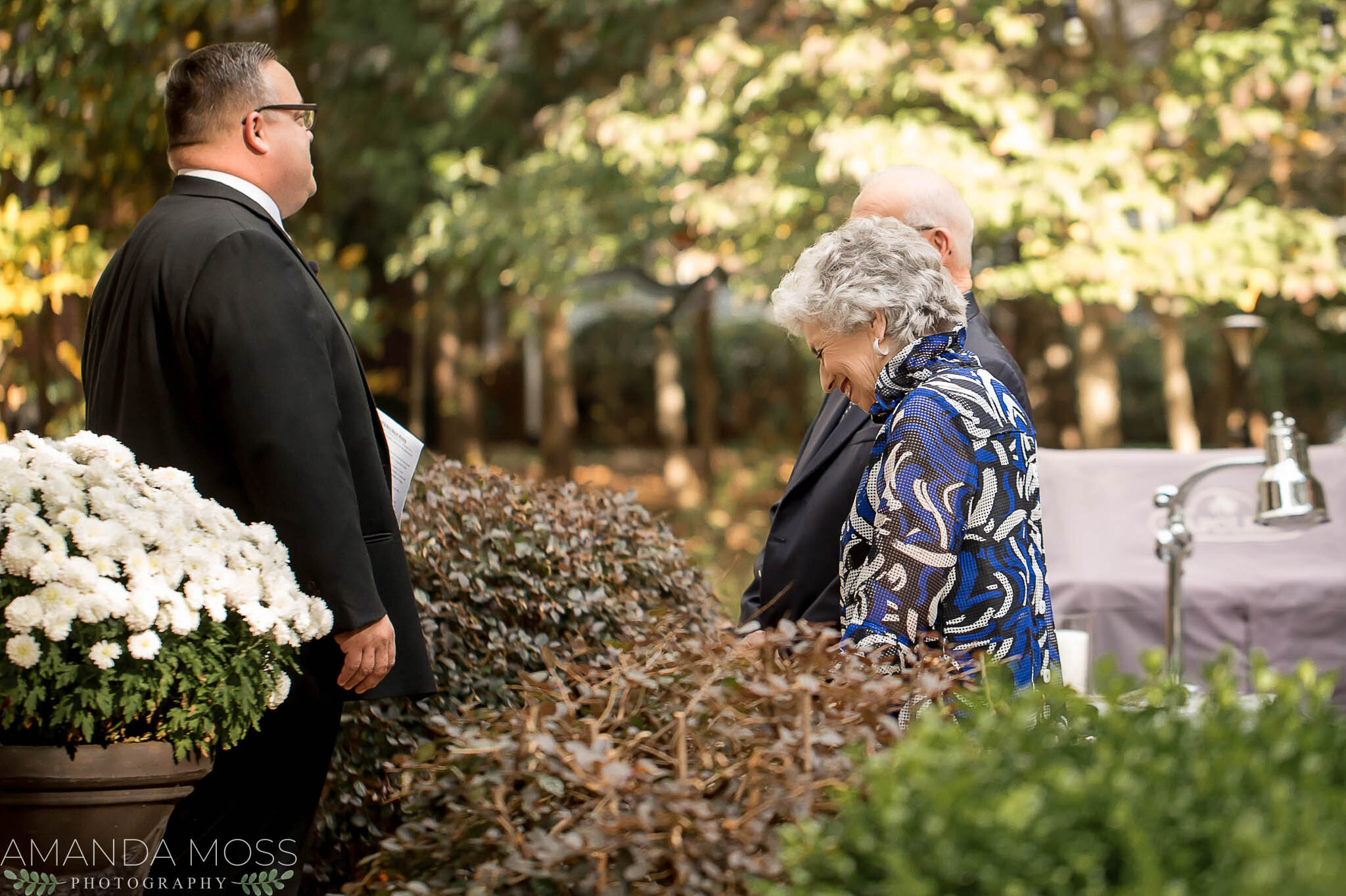 charlotte north carolina wedding photographer intimate elopement family home back yard