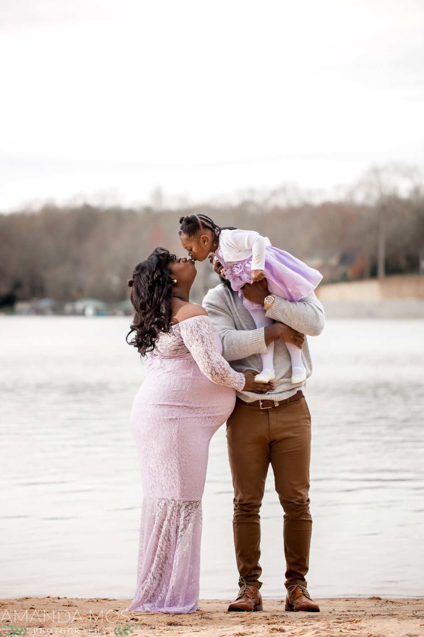 charlotte nc family photographer maternity at latta plantation