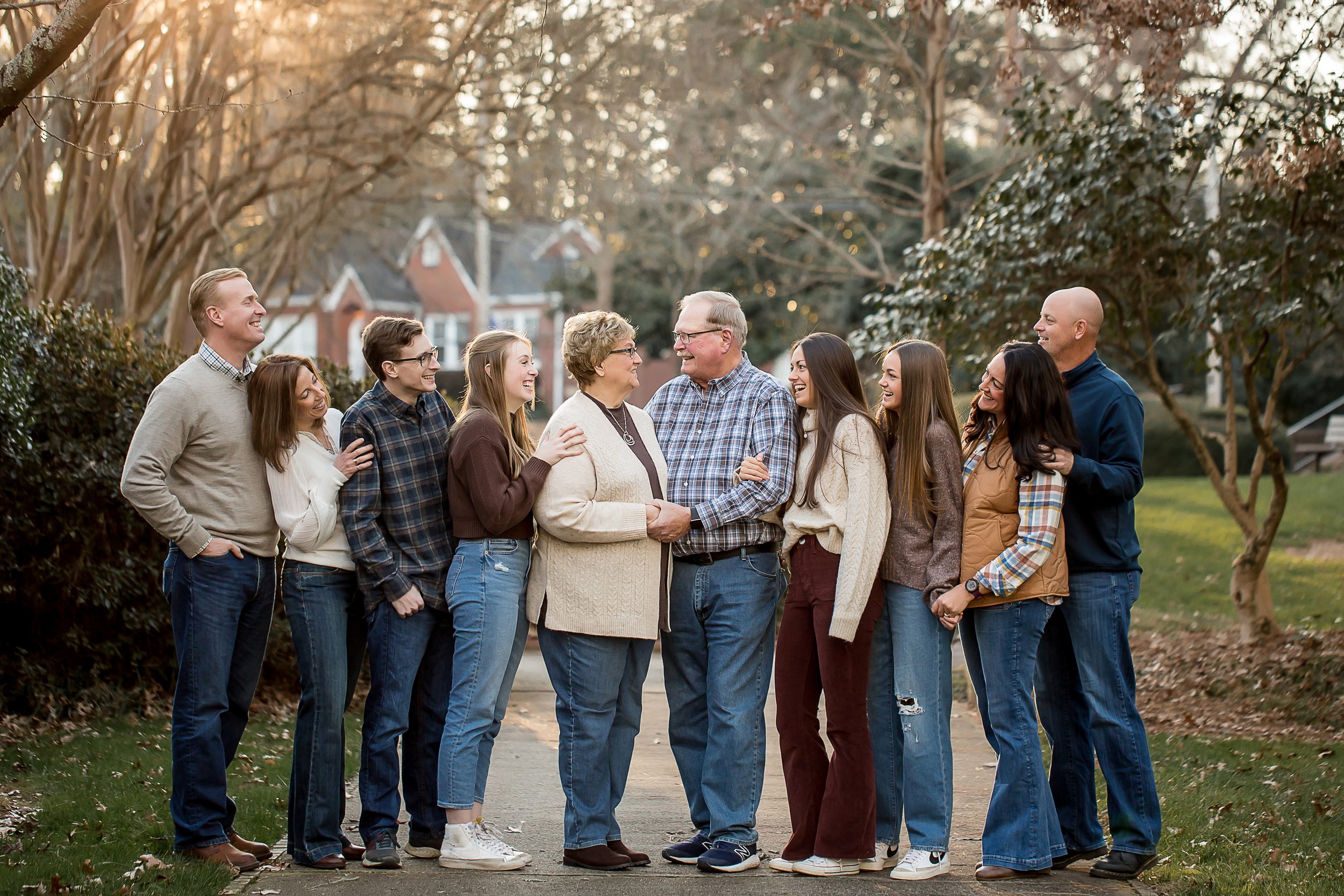 charlotte family photographer extended family session glencairn gardens