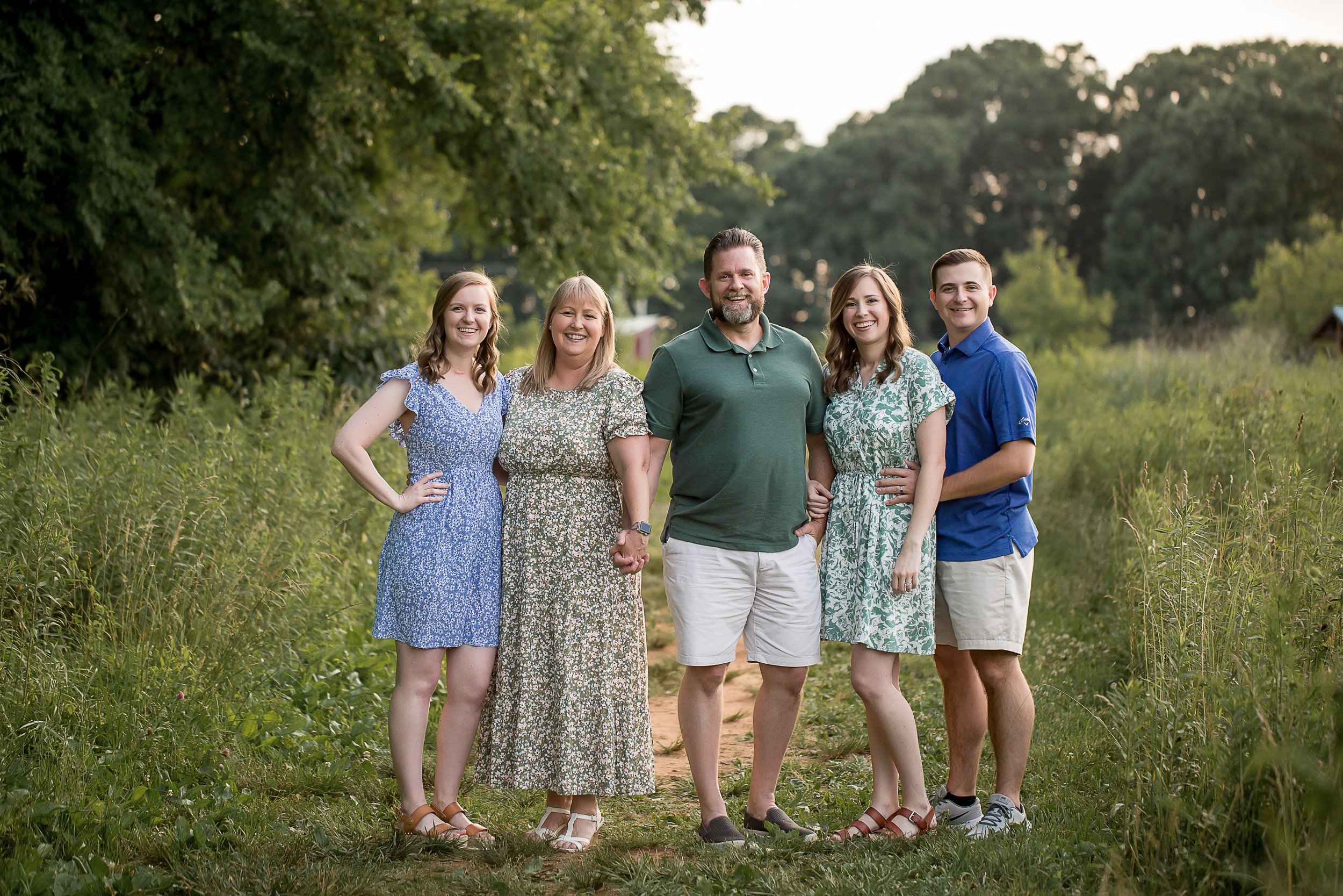 charlotte family photographer extended family session glencairn gardens