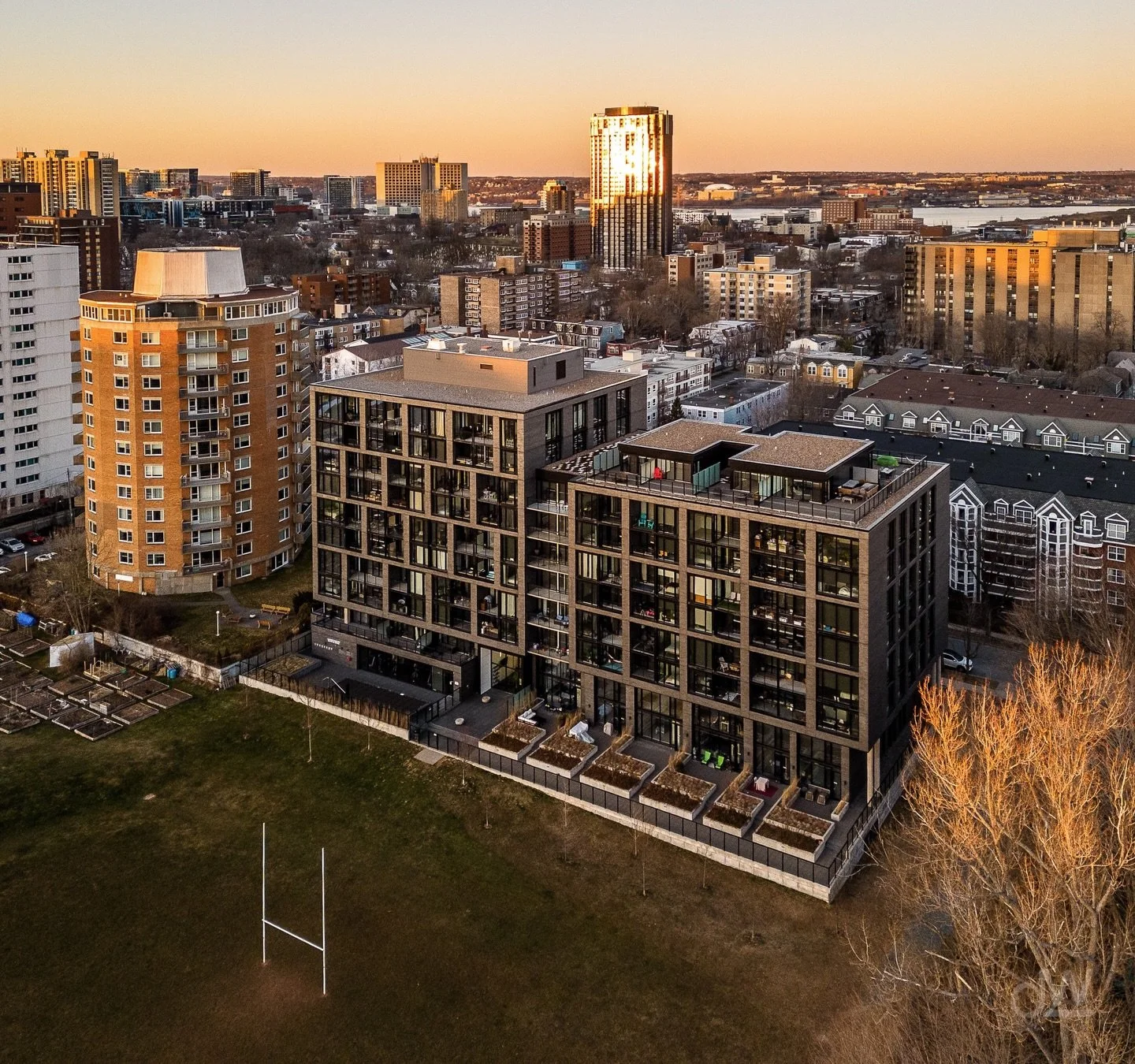 Quietly overlooking historic Gorsebrook Park, Unit 503 at 1048 Wellington Street offers the kind of South End lifestyle buyers are always searching for.

This fully furnished 1 bedroom + den condo pairs a smart, functional layout with modern finishes