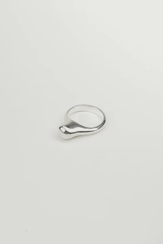 AWA1-NATHALIE-SCHRECKENBERG-JEWELRY.jpg