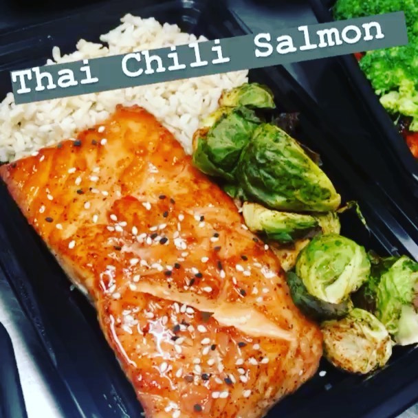 Thai Chili Salmon w/roasted Brussel sprouts and white brown rice🤤 a must try don&rsquo;t let another week pass by get your meals today💪🏽 link in bio....... A motivational quote..... Jerry Rice once said - &ldquo;Today I will do what others won't, 