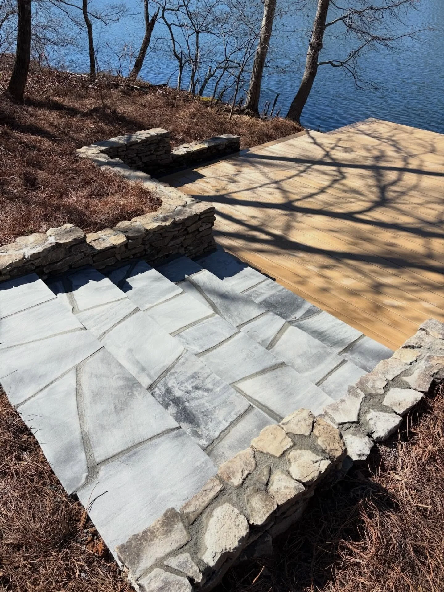 This client wanted an authentic, stone wall to accent their lounge area at the lake.
&bull;
We used real fieldstone for the walls and grey flagstone for the steps creating easy access to their new lakeside deck.
&bull;
@haleybrowningdesigns 
@haley.b