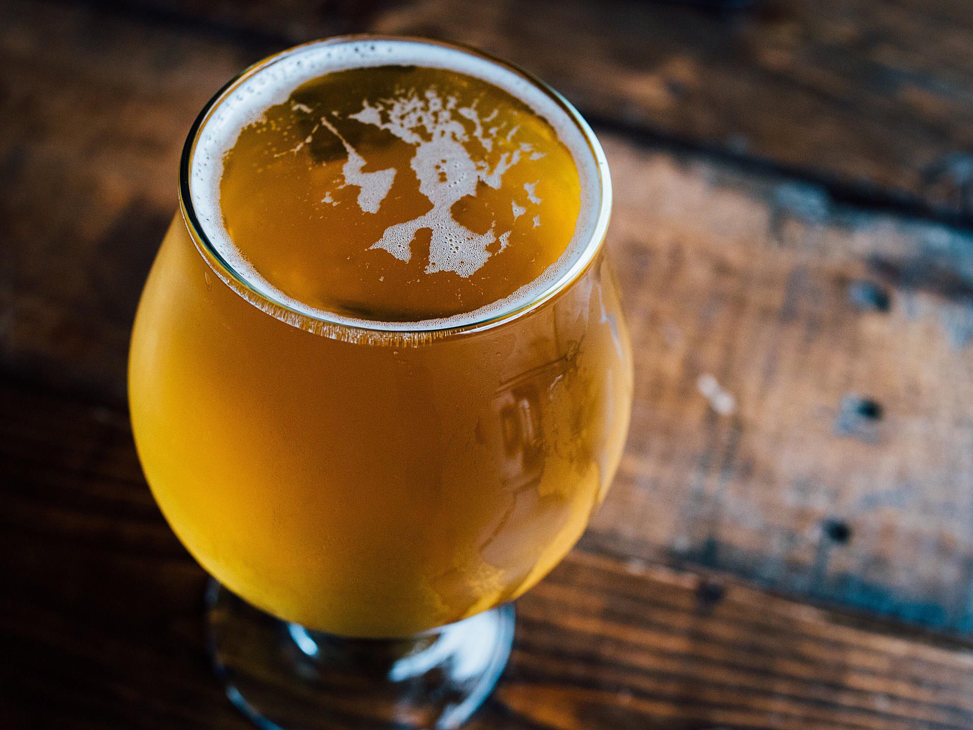 craft-beer-twenty20_f4fbfc07-3151-442e-9cd7-bf0c1fe764dd-58a6caea3df78c345b4413bf.jpg
