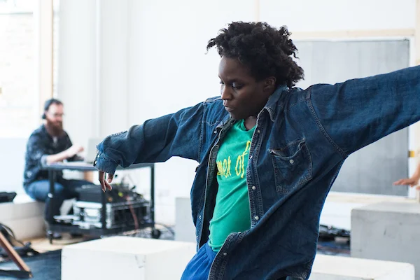 Sonic Motion By Tom Dale (Tom Dale Company)