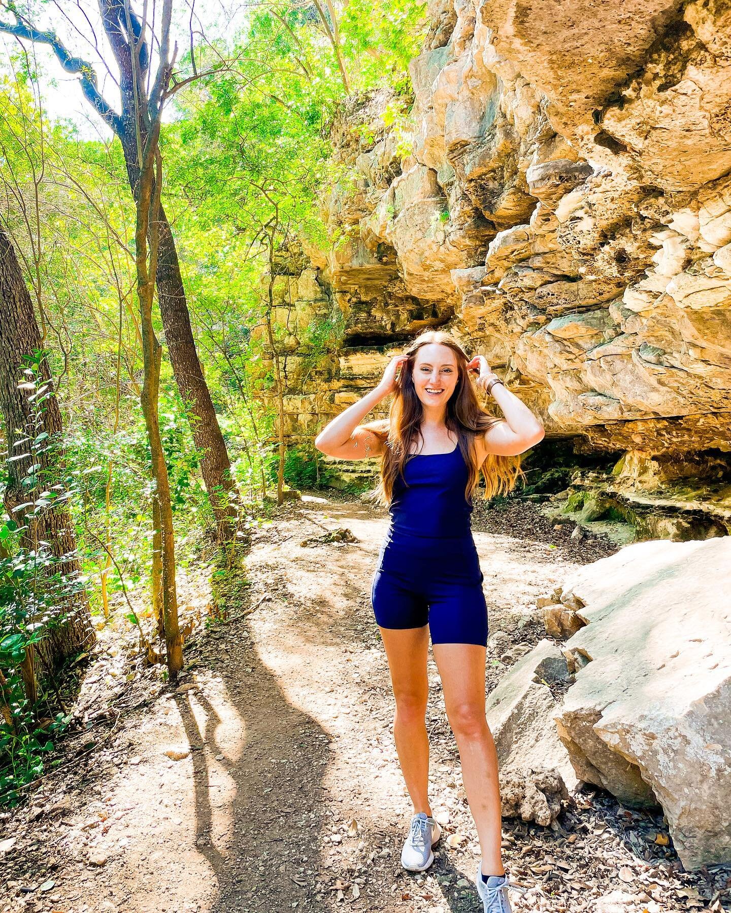 🥾 4 Entrances to the Barton Creek Greenbelt where you DON&rsquo;T have to pay to park

👉Save for your Austin hiking adventures

1️⃣ 360 Access Trailhead - 3753 Capital of Texas Hwy Austin, TX 78704
Easy difficulty, can be done in tennis shoes, if y