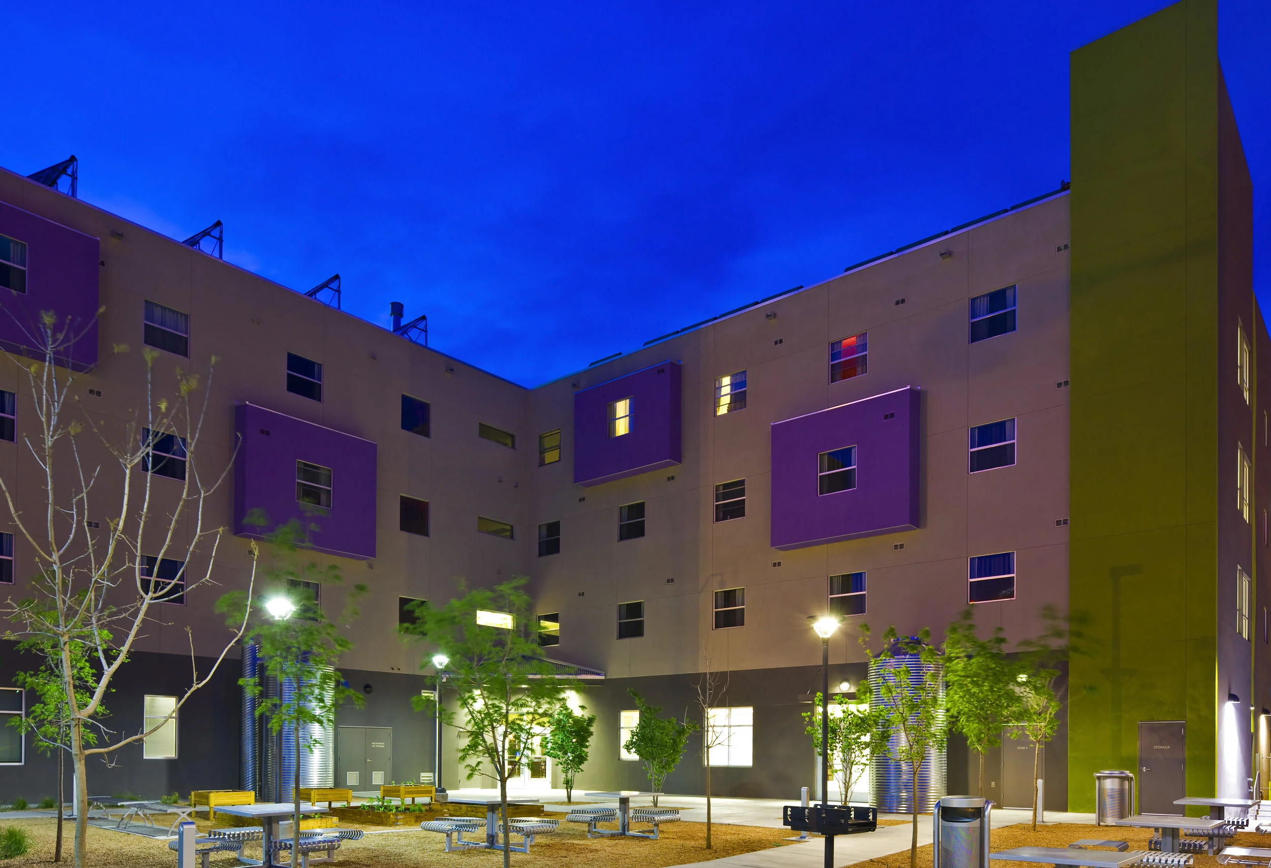Downtown @ 700 2nd