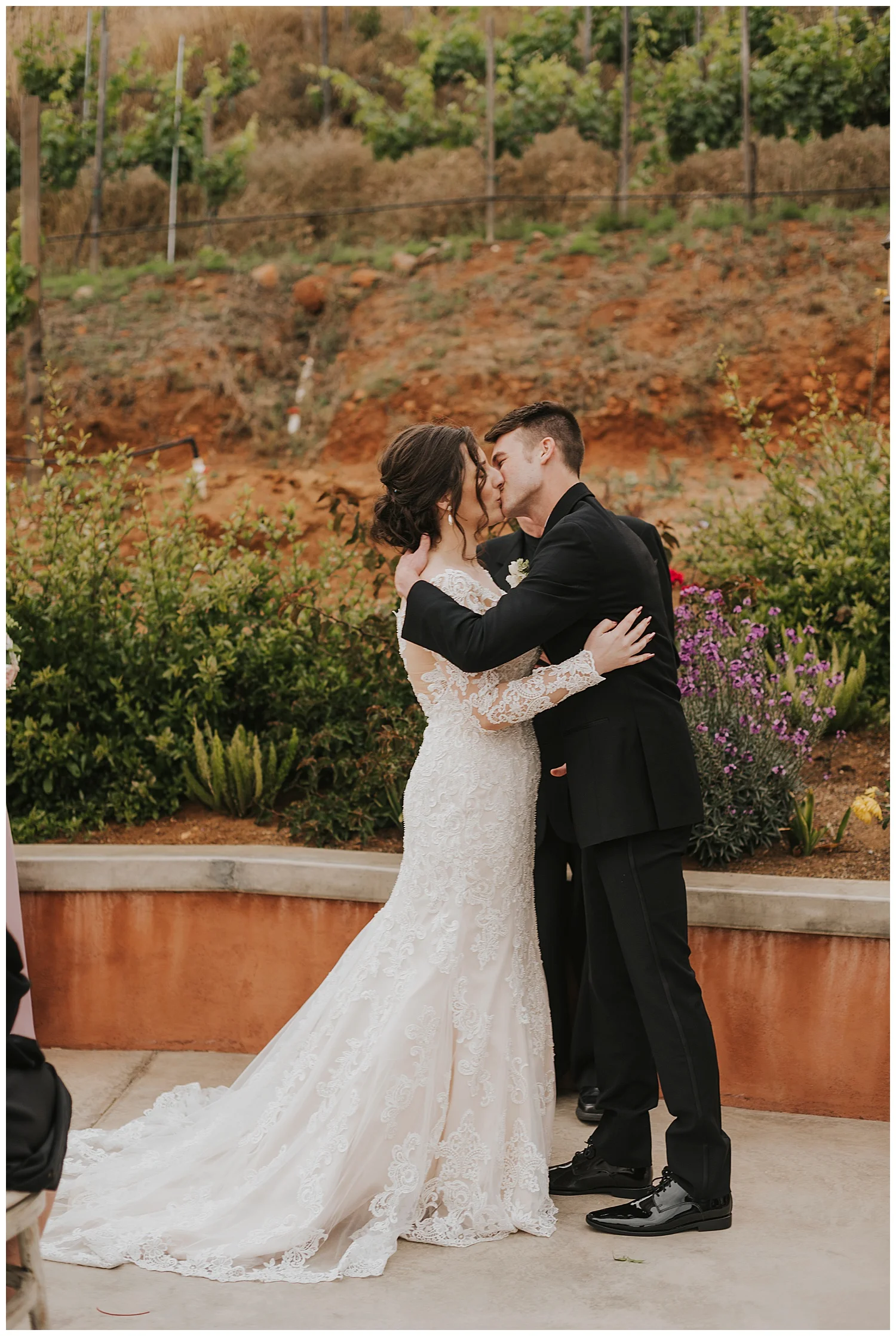 Romatic-Rainy-Winery-Wedding_0022.jpg