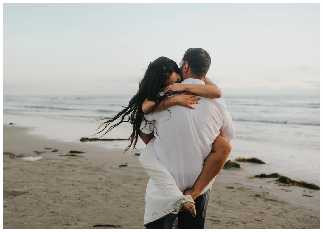 Pacific-Beach-Engagement-Photos_0008.jpg