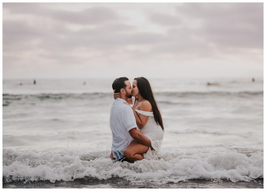Pacific-Beach-Engagement-Photos_0019.jpg