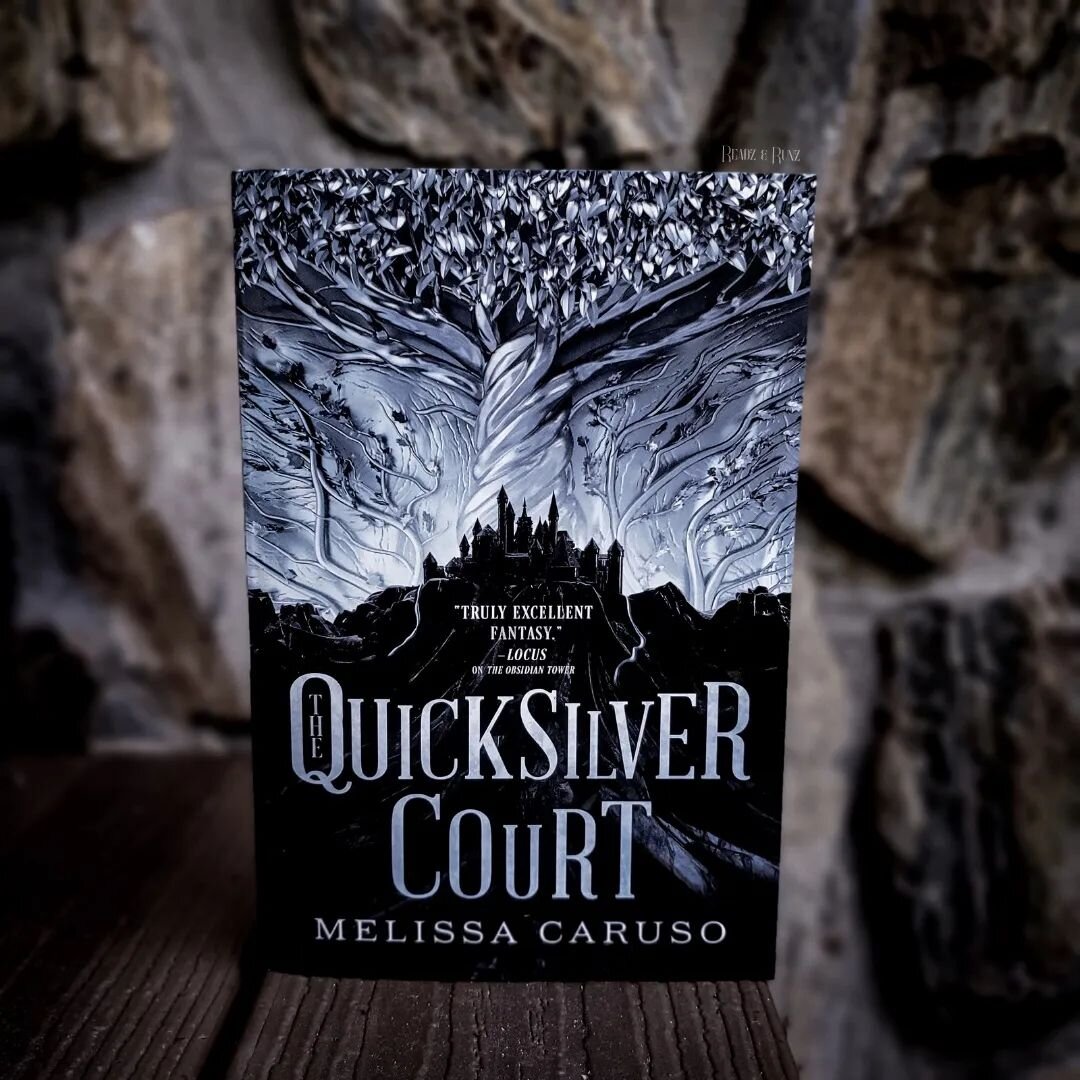 A few weeks ago I had this fabulous bookmail from @orbitbooks_us 🙌🏼 and I'm finally going to read it in August. Quicksilver Court by Melissa Caruso is the second book in the Rooks and Ruin series and since I enjoyed The Obsidian Tower, I have high 