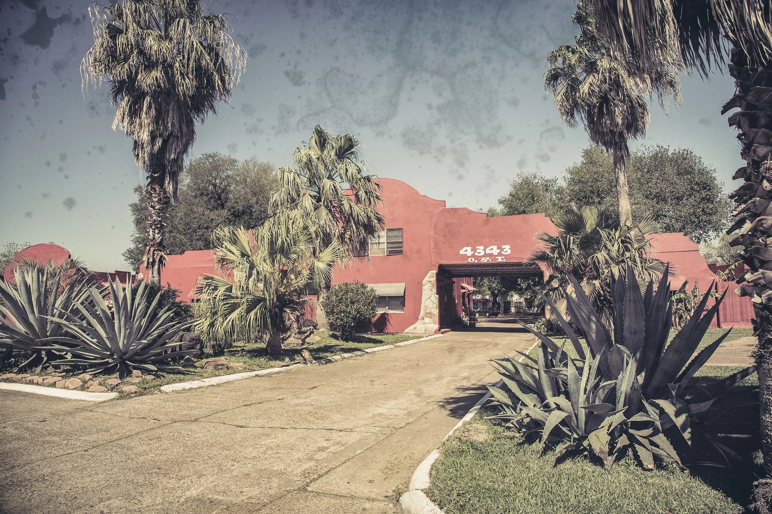 Alamo Plaza Motor Hotel