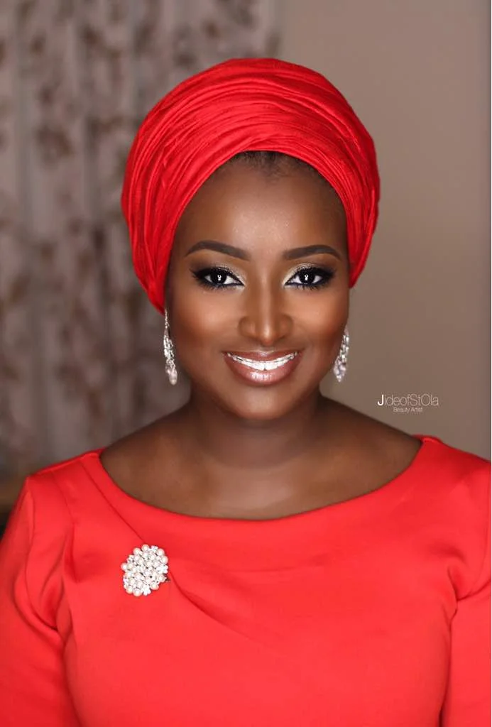 Ms. Yakolo completed her degree in Pre- medical sciences at Lynn university, in Boca Raton, Florida, USA.