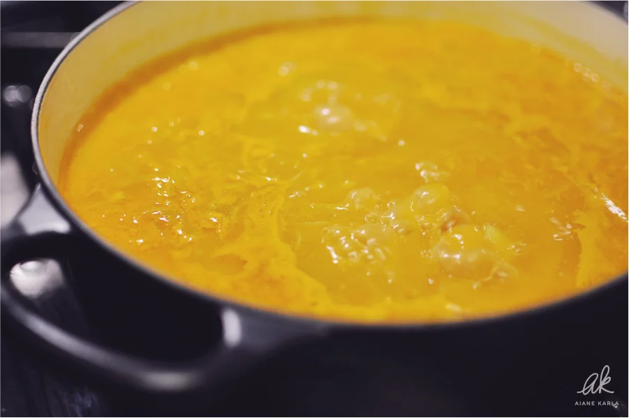 Vegan Potato-Leek Soup | Aiane Karla | www.aianekarla.com