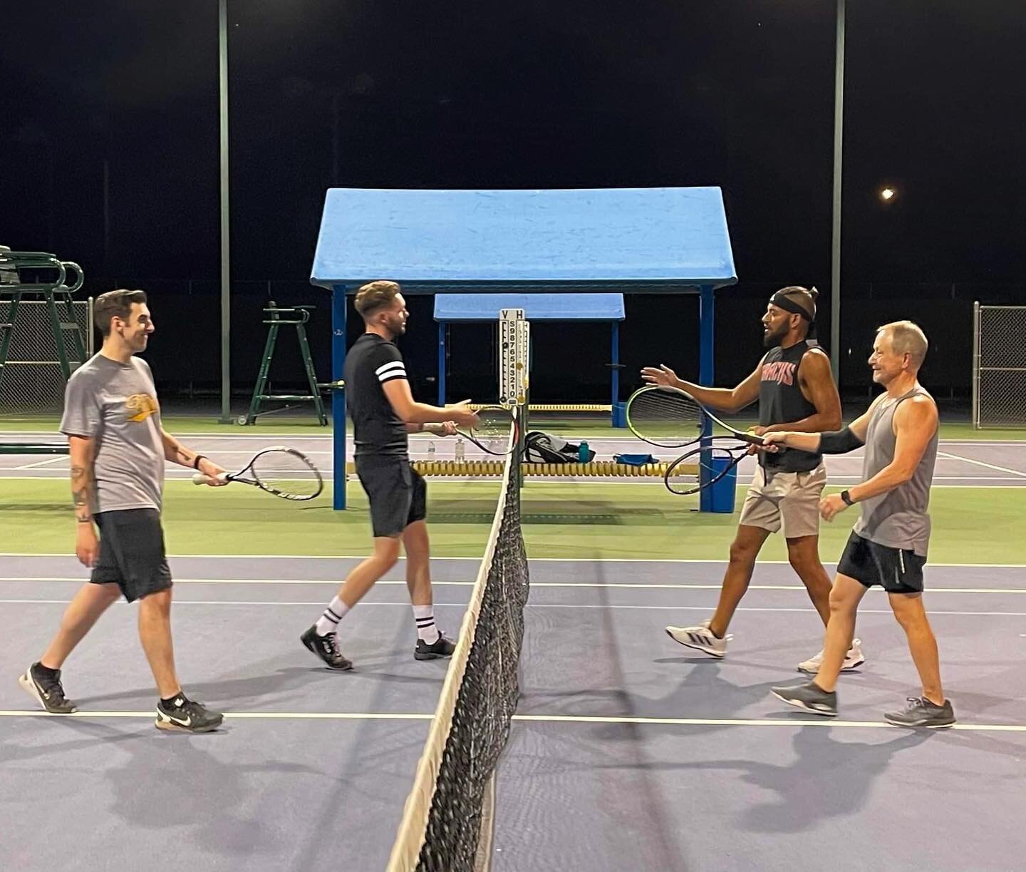 Coming down the final stretch of our summer doubles league! 2 more weeks of tourney play, then we&rsquo;ll wrap things up with our player awards &amp; social at @kobaltbarphoenix 🎾🎉
.
#tennis #phxtennis #vgltennis #lgbtpride 
📸: @markusmoonwalk