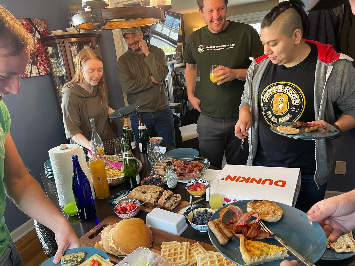 No, this is not an ad for @dunkin #notsponsored &hellip;yet! Pre-Season Captain&rsquo;s Brunch Meeting | Yes, we bribed them with free food and drinks for a two hour pre-season meeting! 😂 🥞 🧇 🍳 🍾 🥂 There&rsquo;s still time to REGISTER (link in 
