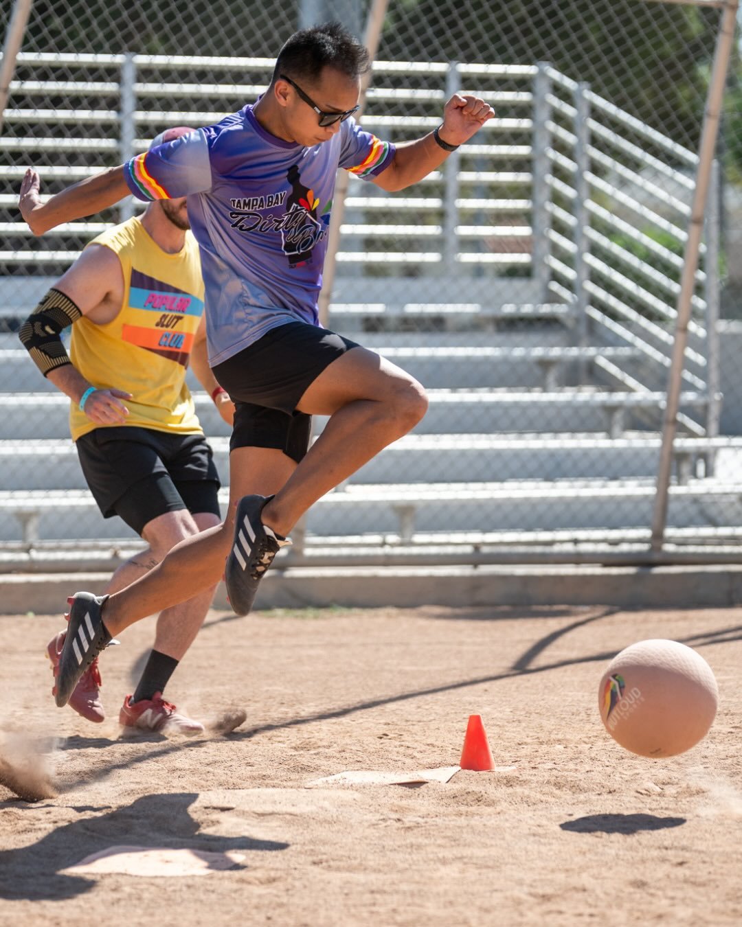 Hey Las Vegas, are you looking for a lil kickball? Maybe a billiards fix? Well we&rsquo;ve got leagues coming right at ya! ☄️
Registration opens this Friday, December 5 for kickball and billiards! 
Looking for somebody to play with? Looking for a tea