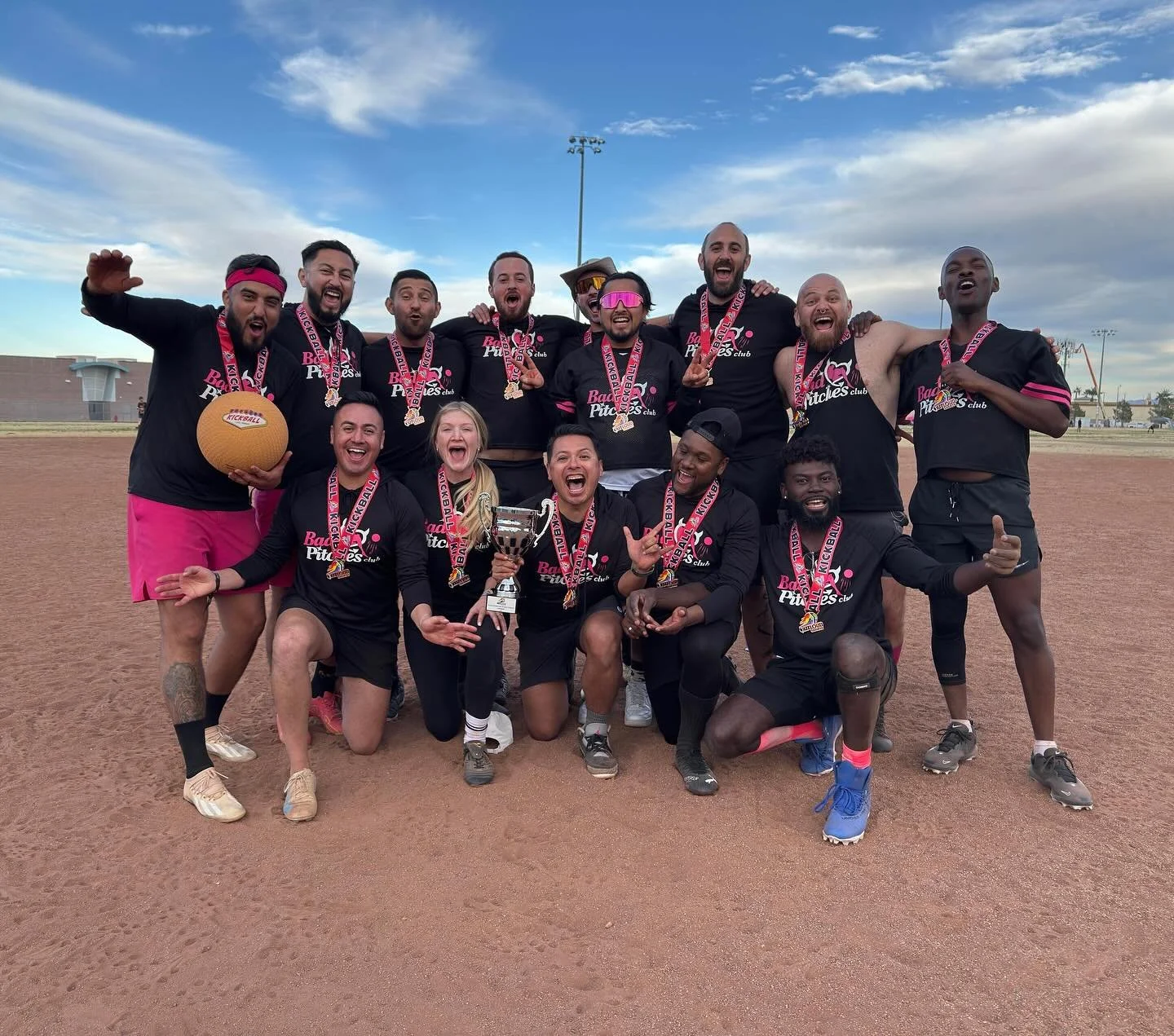 This past weekend, history was made at @sincityclassic !!! Our Bad Pitches Club brought back the trophy to Long Beach!!! C Division champions!!! 🎉🏆🥇Let&rsquo;s show them some love!! Let&rsquo;s go LBC!!!