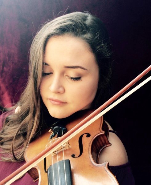 Hannah Corbett, violin