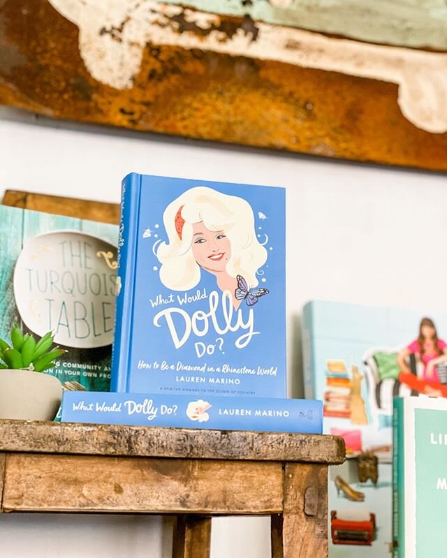 Need a gift? @socialgracehico makes gift giving easy! (I mean... Dolly! Who doesn&rsquo;t love Dolly!?) Unique &amp; quirky and always good for a laugh! Just see stories if you don&rsquo;t believe me. 🙂
