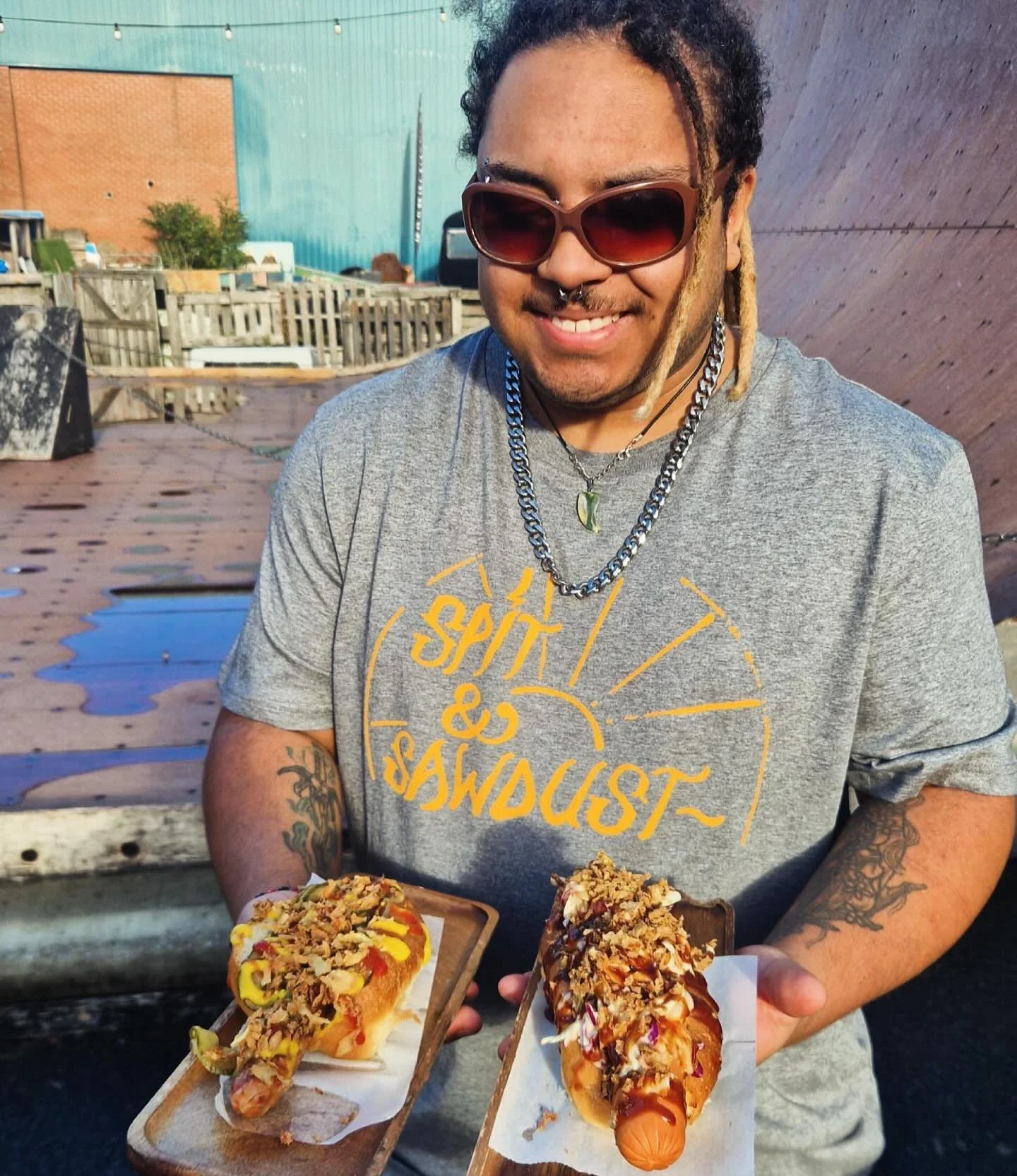 Lu&rsquo;s bringing the sunshine all day long this fine Saturday! Slinging our new (old favourites) our delicious pork or moving mountain vegan hot dogs 🌭 choose from the Terrier , a feisty little bbq number or the old faithful Labrador, classic fla