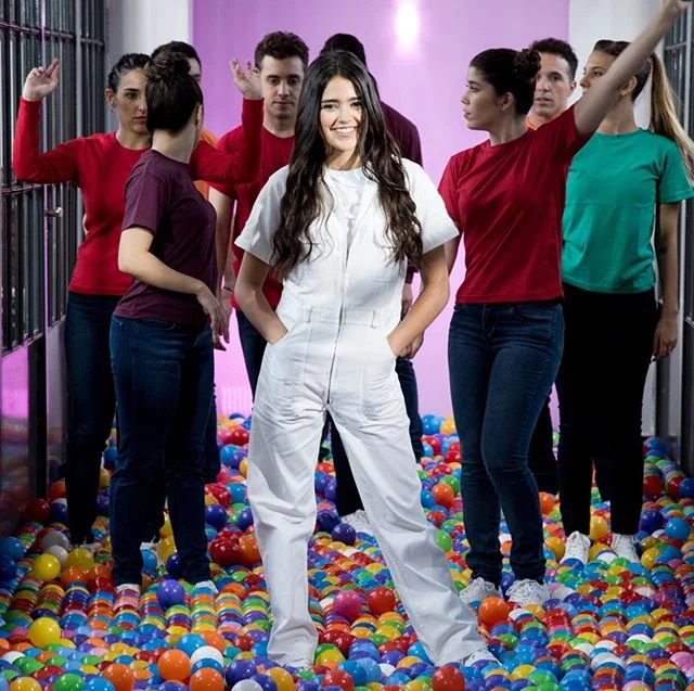 El Lunes a&uacute;n no termina&hellip;

Traigan el color! ❤️💜💙💛💚
@maiareficco #kallysmashup