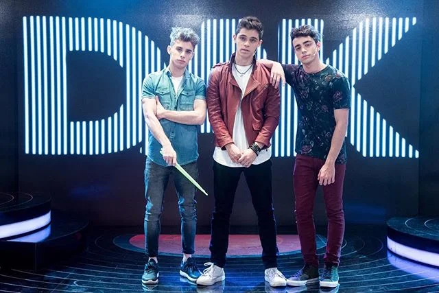 👋🏼 DAK. &iexcl;M&aacute;s m&uacute;sica de Kally&rsquo;s Mashup pronto!

@tupaclarriera @alexhoyer_  @tomcl_  #kallysmashup