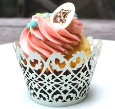 56c8edb6a16409b49ba426405333adab--lace-cupcakes-wedding-cupcakes.jpg