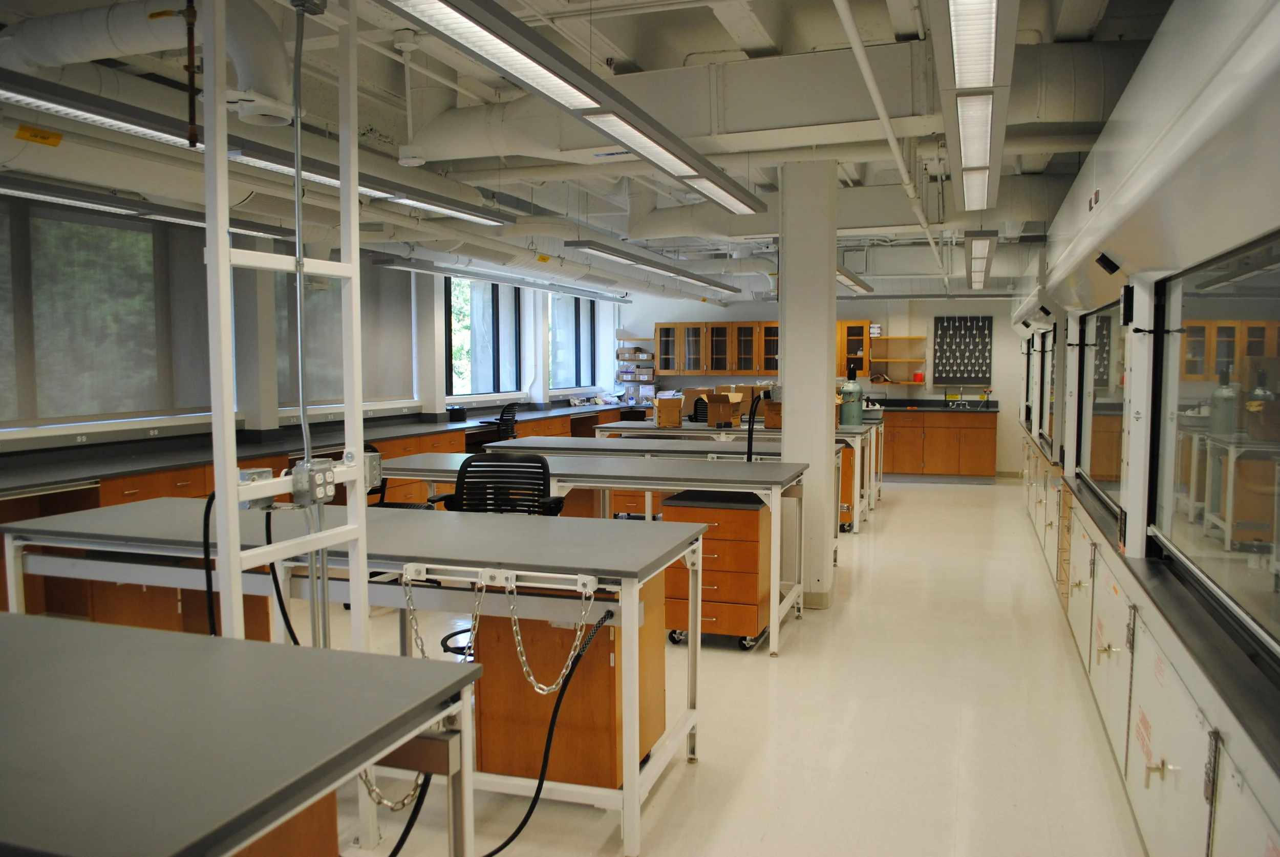 Renovation of concrete structure into research labs for Columbia University.