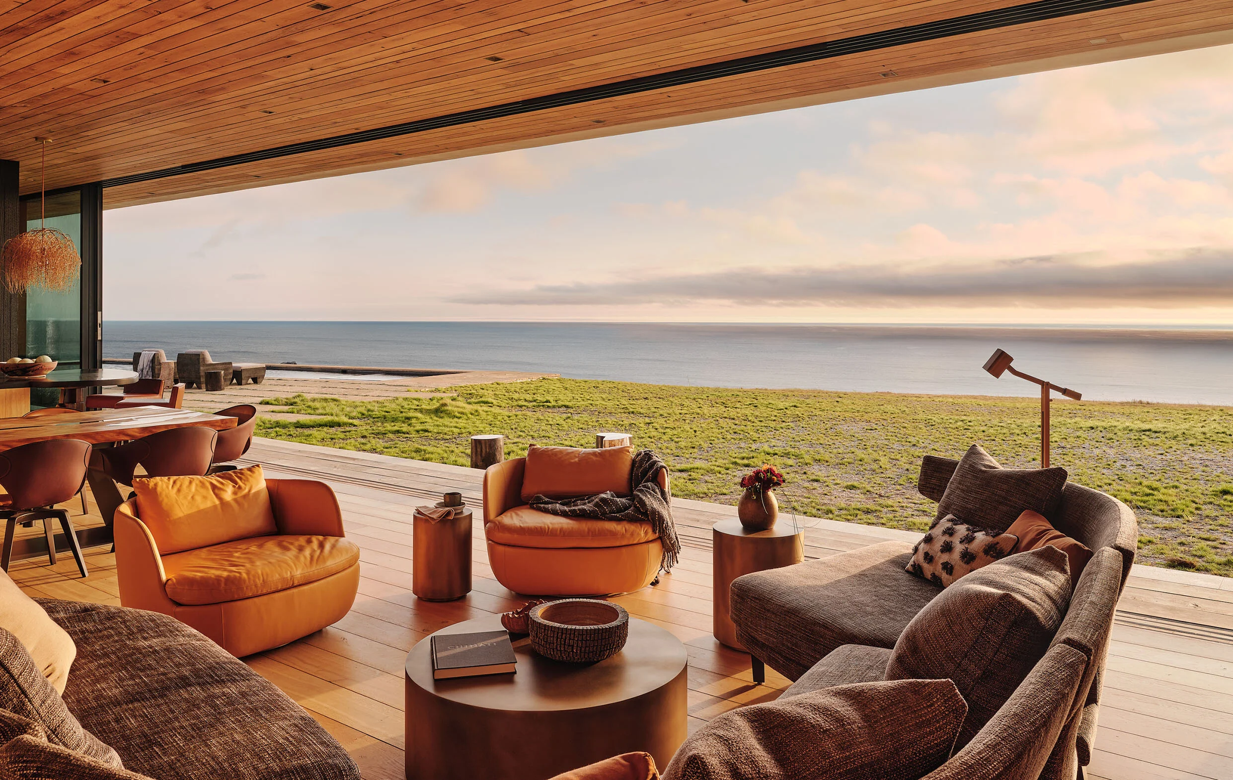 New construction residence within critical viewshed and coastal zones. Kieran was project manager through planning, permitting and bidding phases of the project.