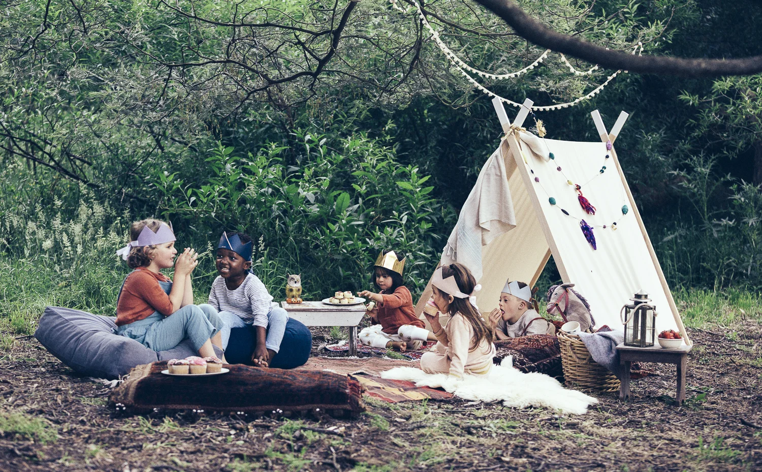 Issue #2 feature: Goldie & Ace, Love Mae, My Little Giggles, Little Connoisseur