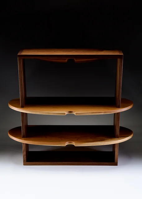 pic deco shelves front.jpg