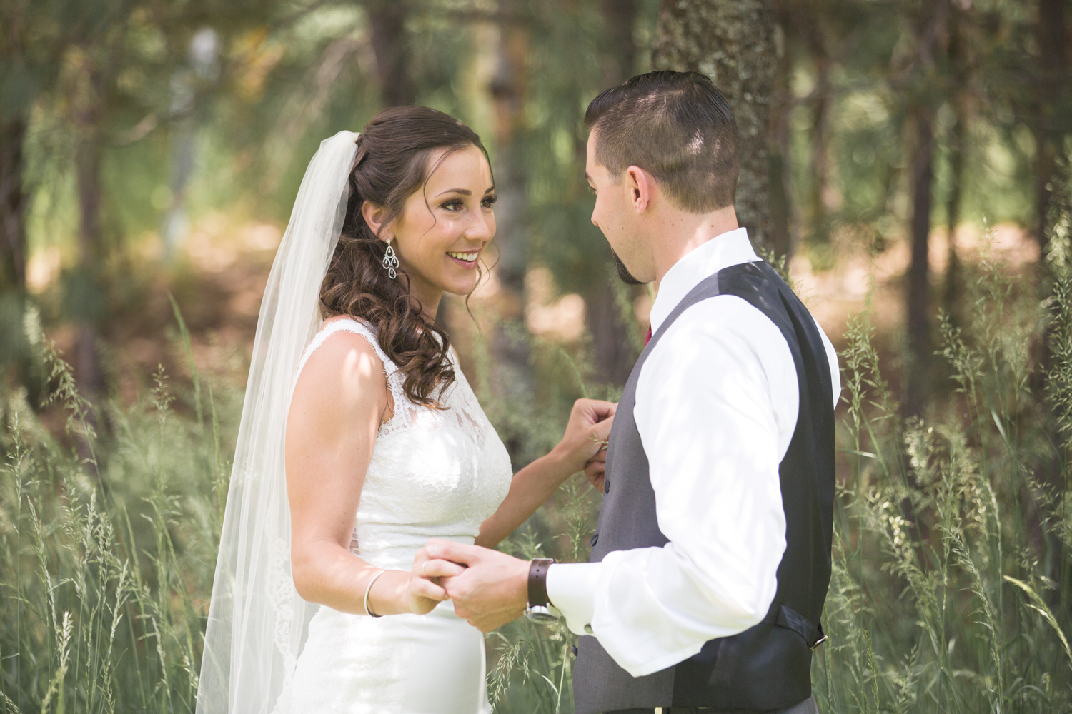 first-look-wedding-eastern-sierras.jpg