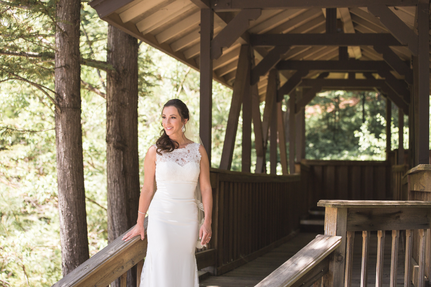 wedding-bride-portrait-sequoia-woods-country-club.jpg