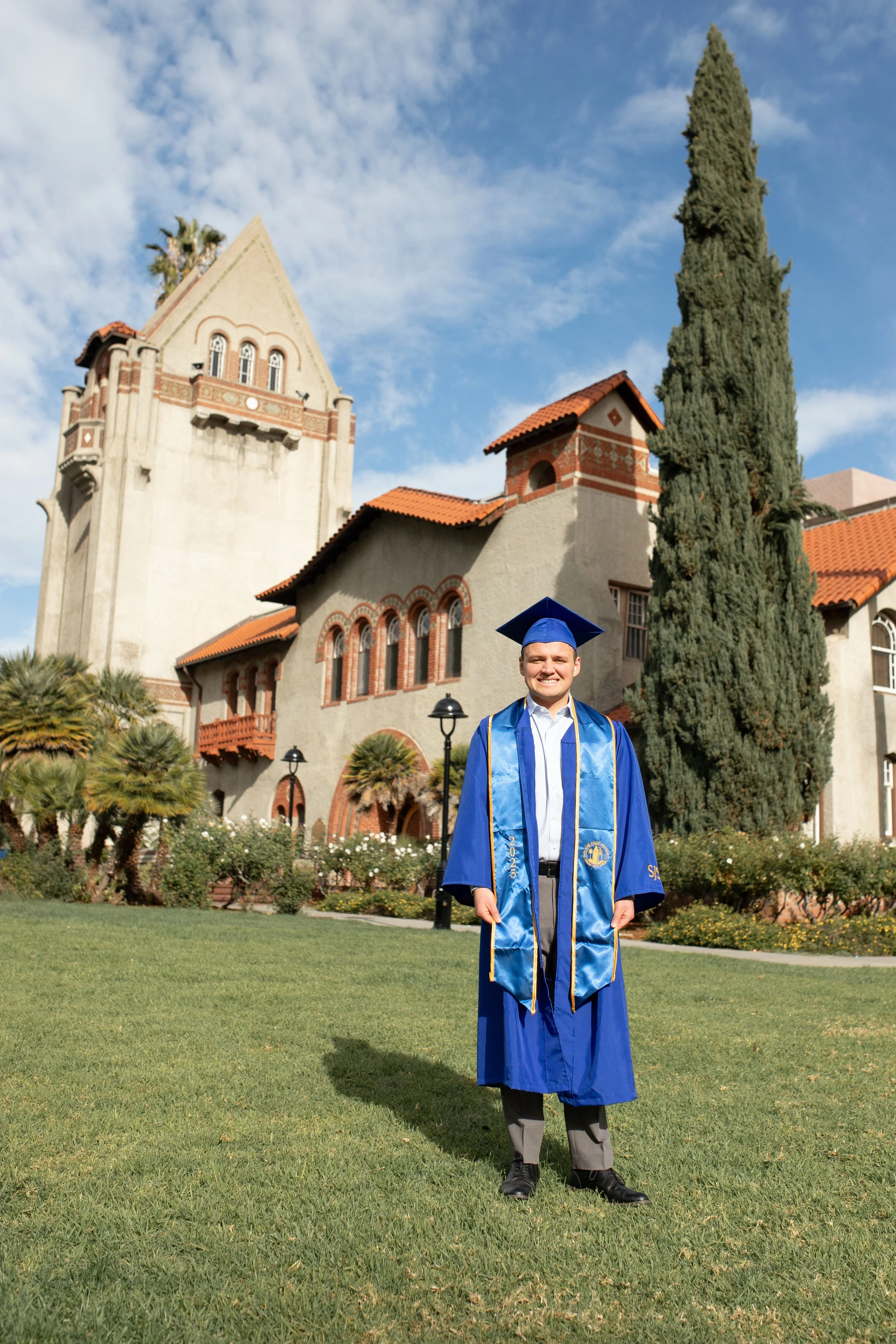 sjsugradportraits_120325_outofthebooth-5.jpg