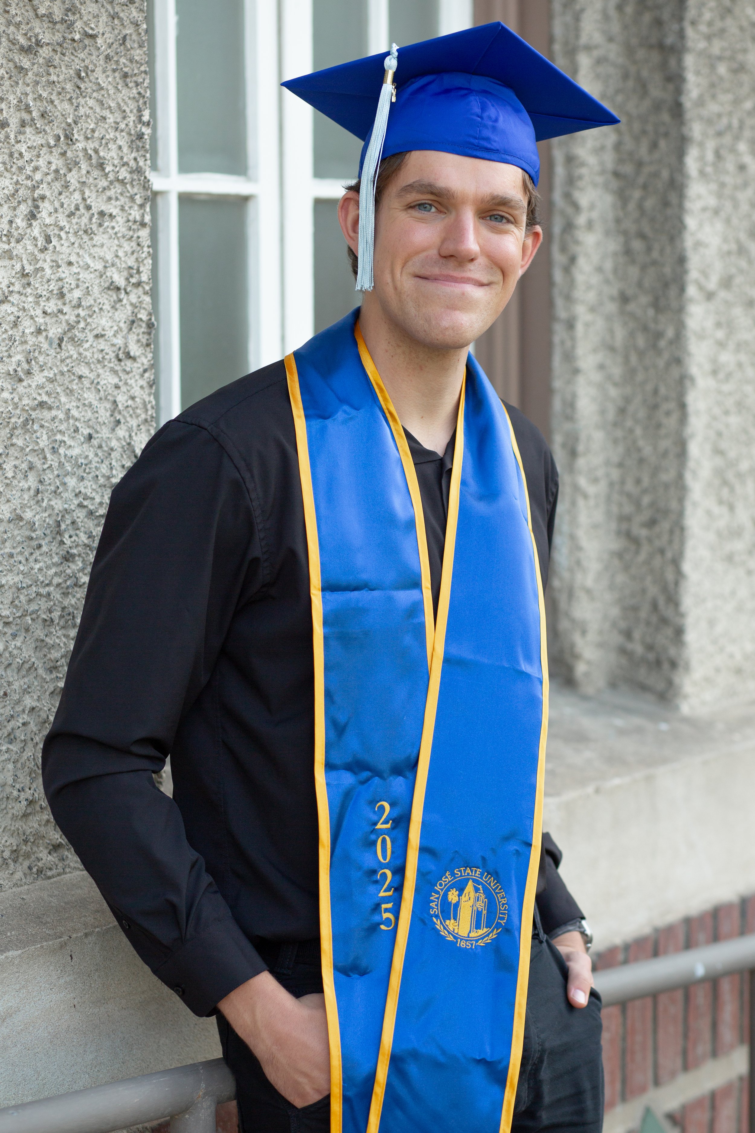 sjsugradportraits_120325_outofthebooth-53.jpg