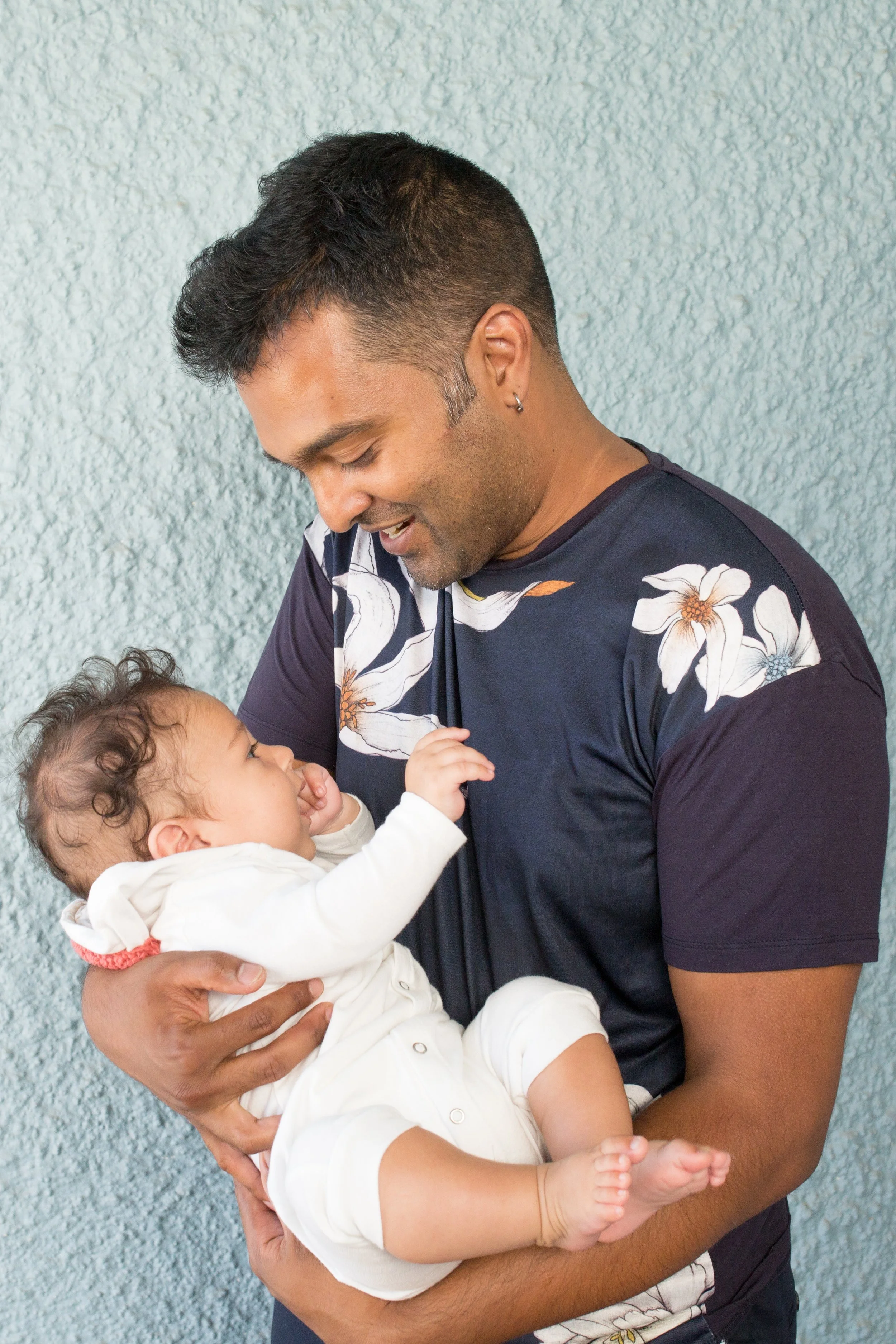 catevijayavifamilyshoot_072819_outofthebooth-82 copy.jpg