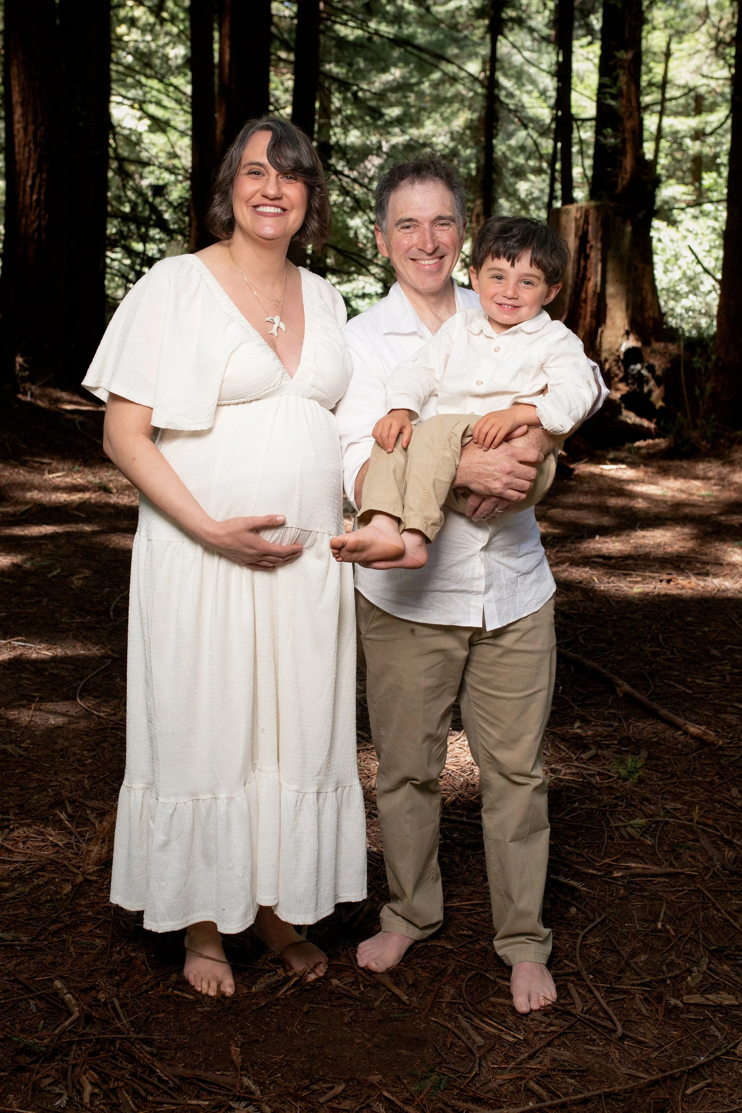 elanaericfinchmaternity_052626_outofthebooth-47.jpg