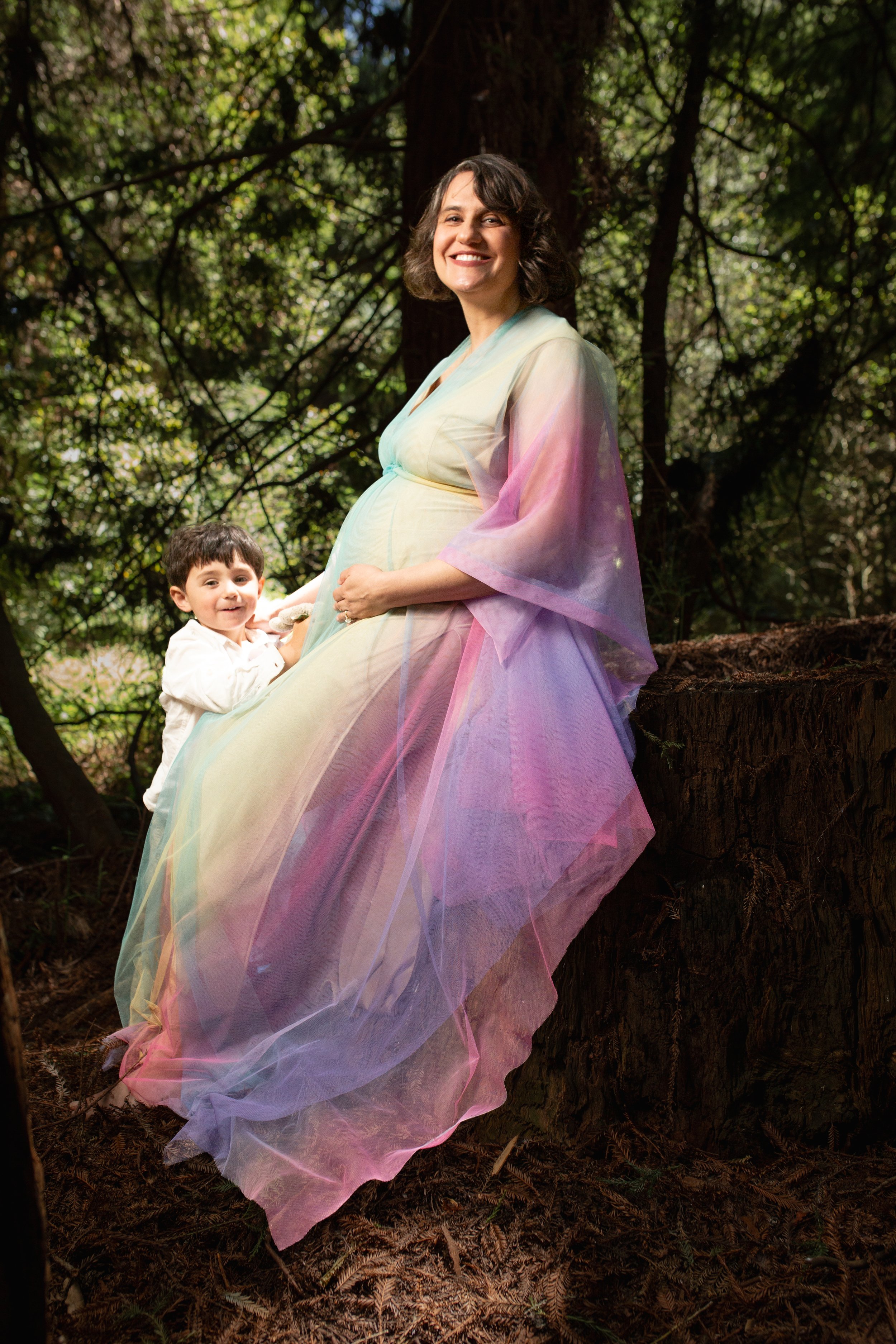 elanaericfinchmaternity_052626_outofthebooth-73.jpg