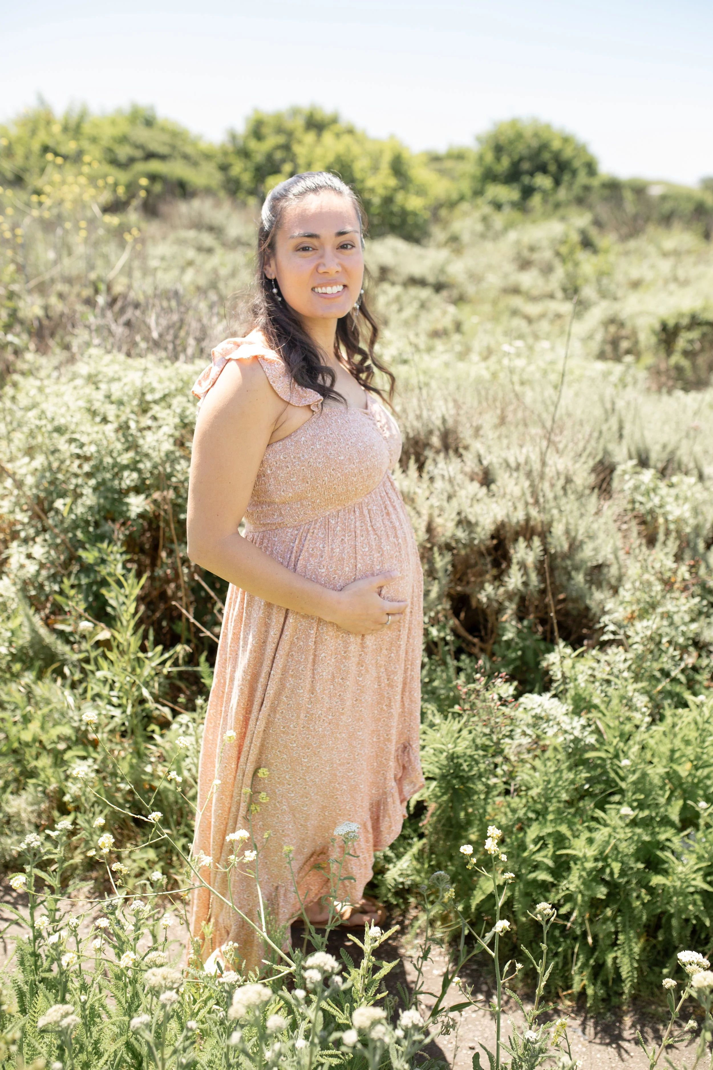 cassieandcatherinematernity_051726_outofthebooth-8.jpg