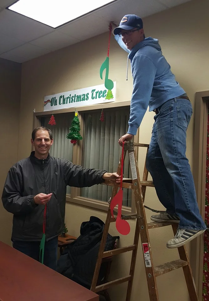 Deck the Halls 2
