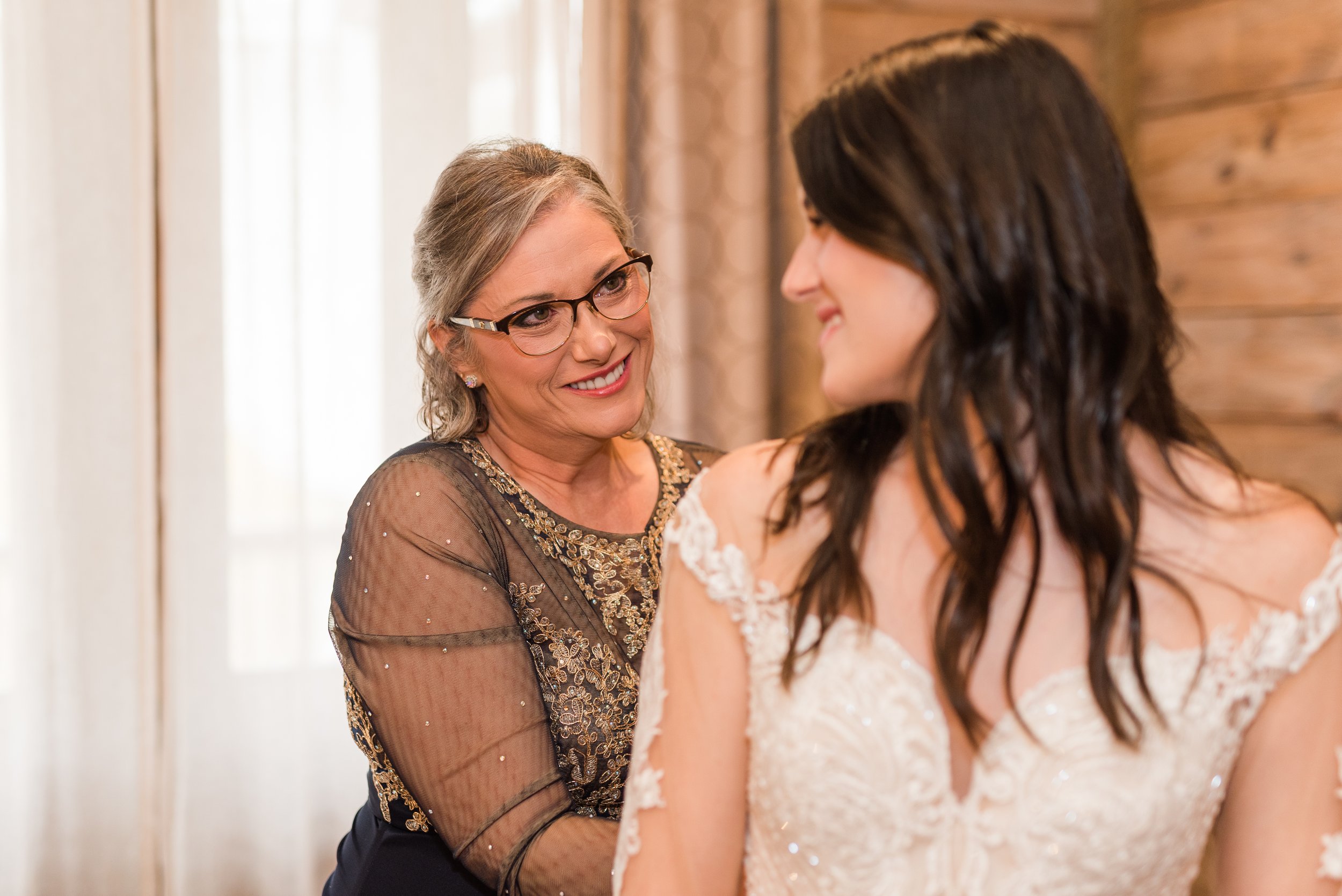 Winter Wedding at Izenstone in Spanish Fort Alabama Photographed by Kristen Marcus Photography