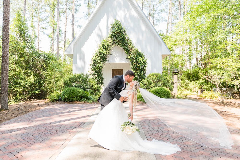 Steelwood Country Club Wedding in Loxely Alabama Photographed by Kristen Marcus Photography | Alabama Wedding Photographer for Detail Oriented Brides