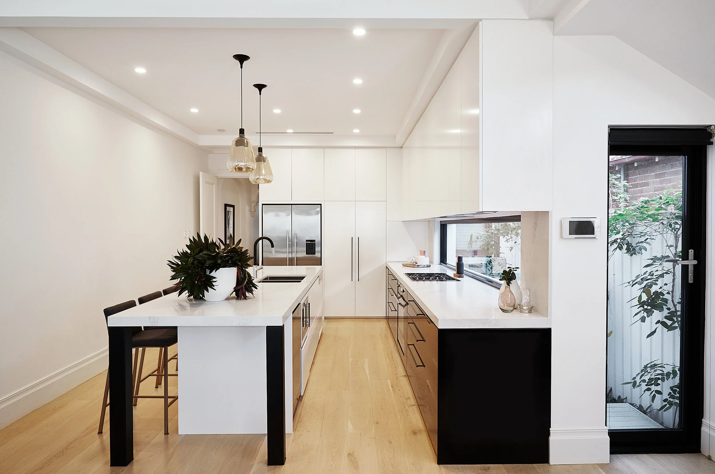 170525_33_StJamesRd_Kitchen_197.jpg