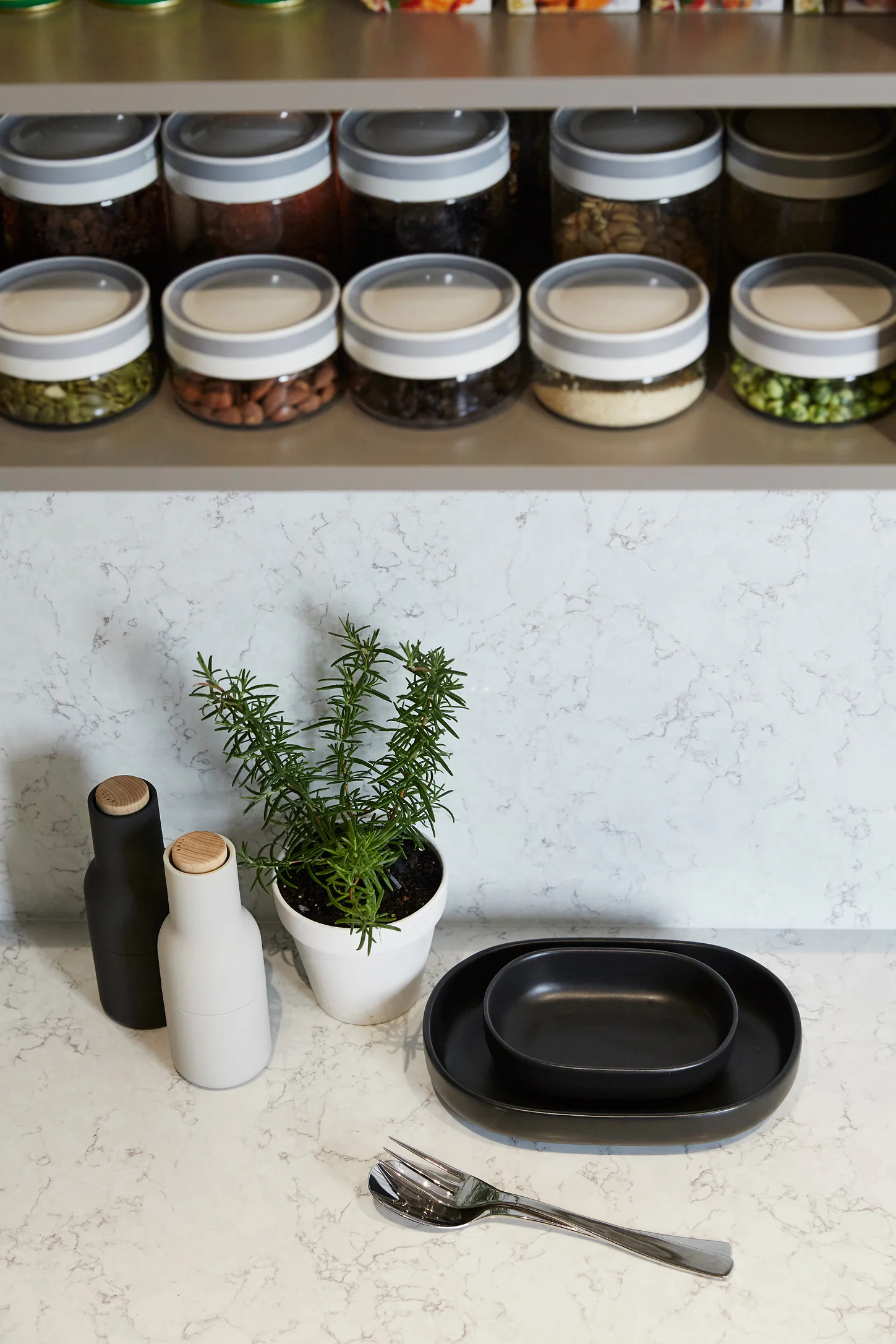 170227_21StJamesRd_Pantry_052-1.jpg