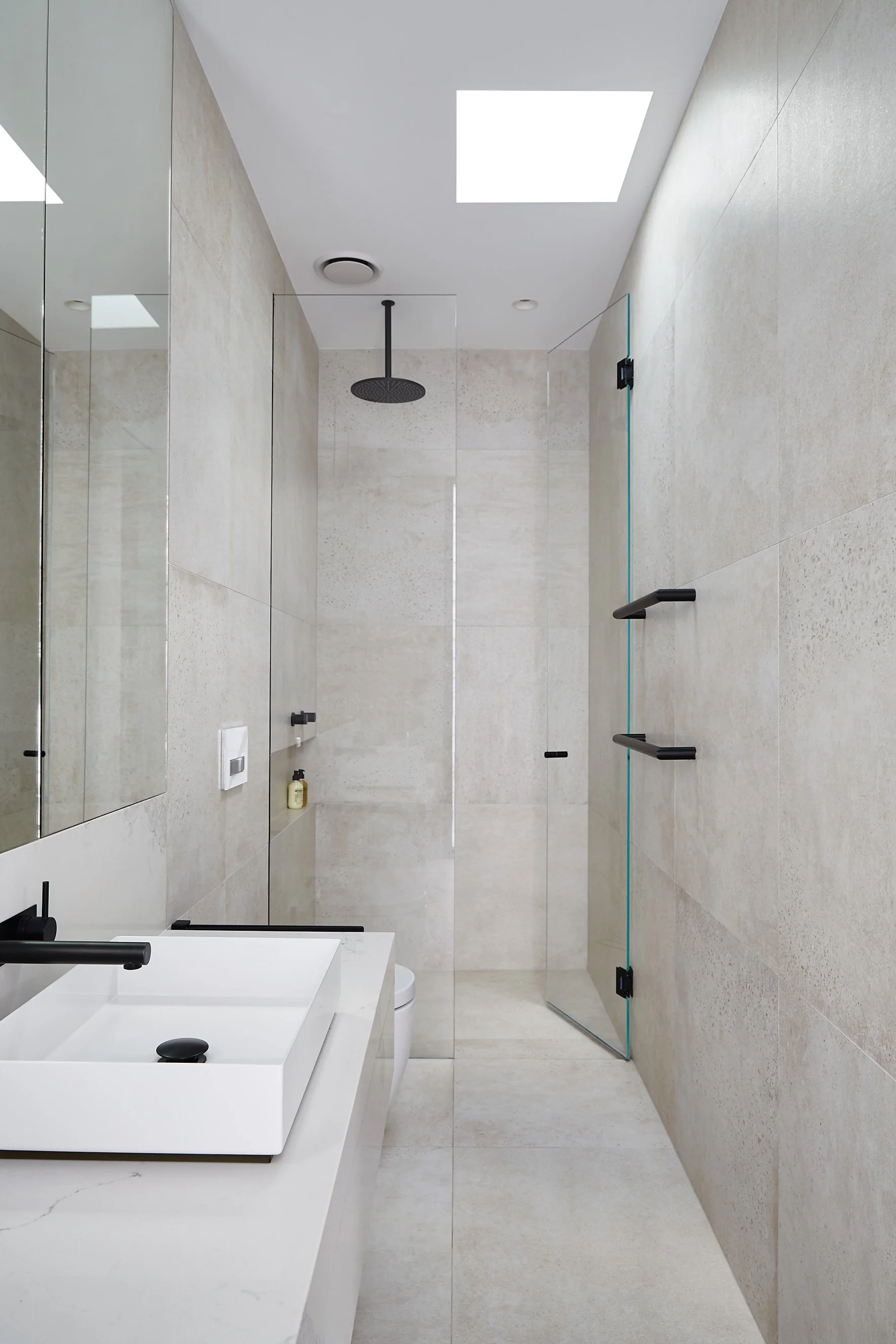 170518_Barlas_Eastgardens_Ensuite_131.jpg
