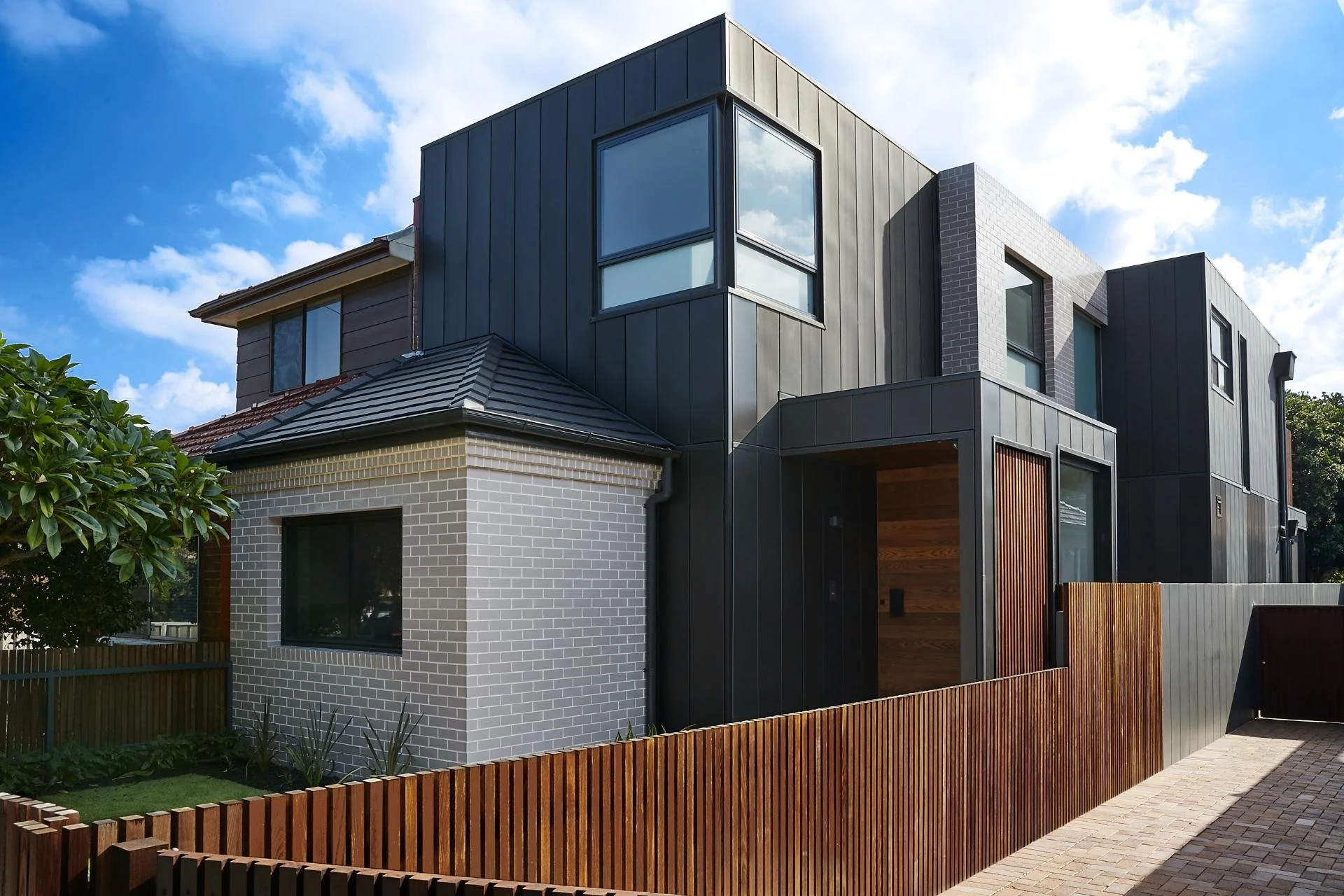170518_Barlas_Eastgardens_Exterior_17.jpg