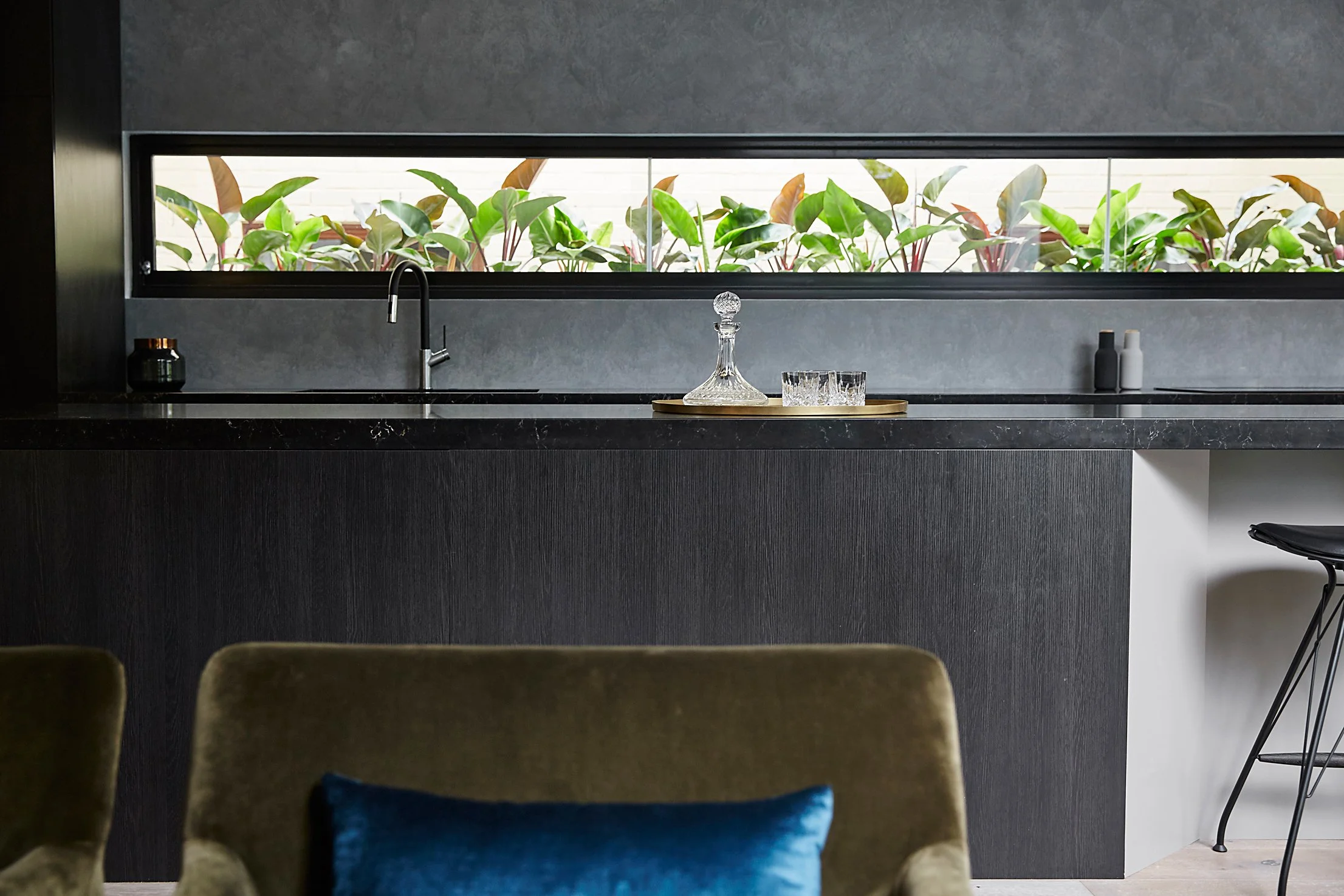170227_21StJamesRd_Kitchen_021.jpg