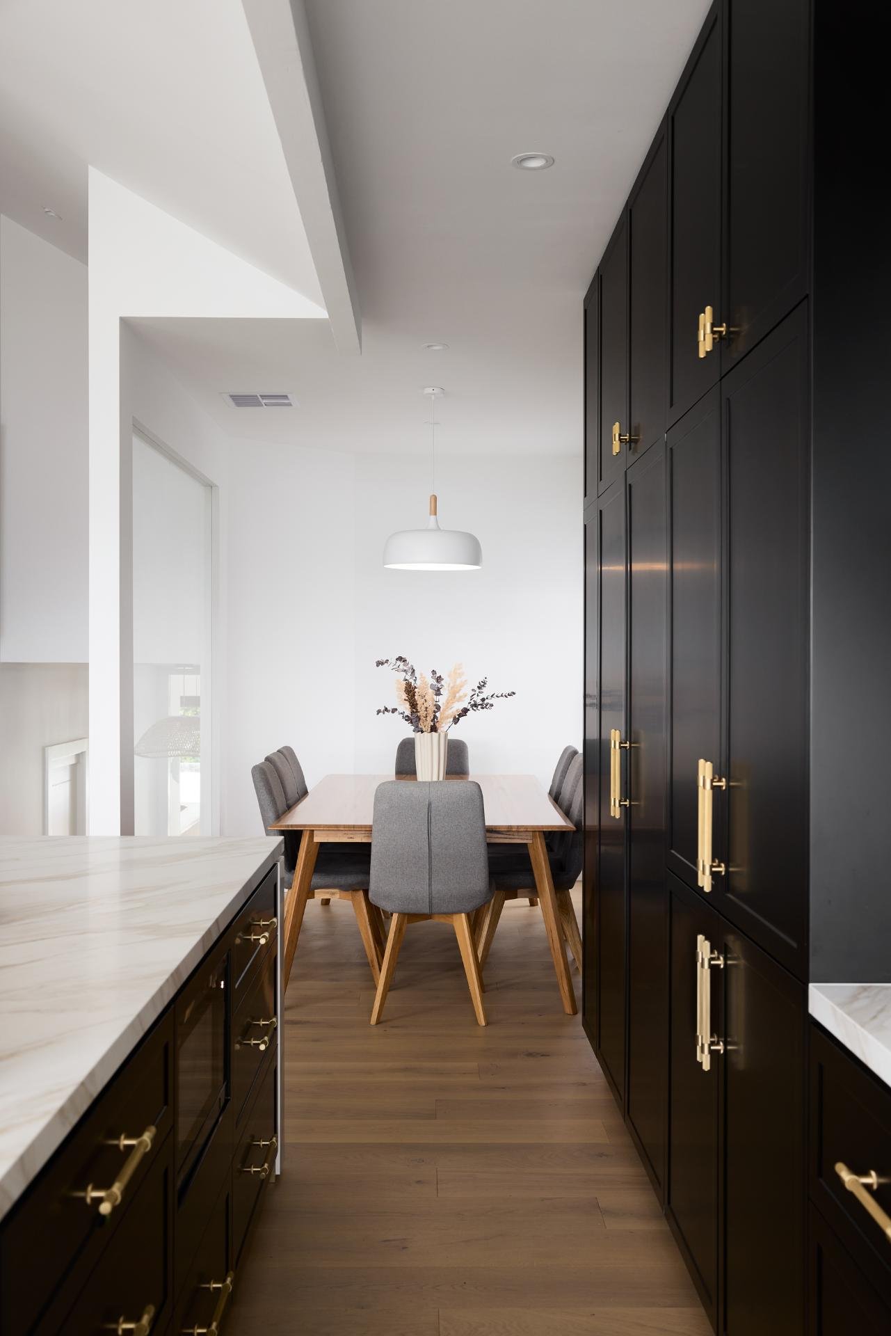 240404_Mel_WilloughbyRd_04_Kitchen_448 (1).jpg